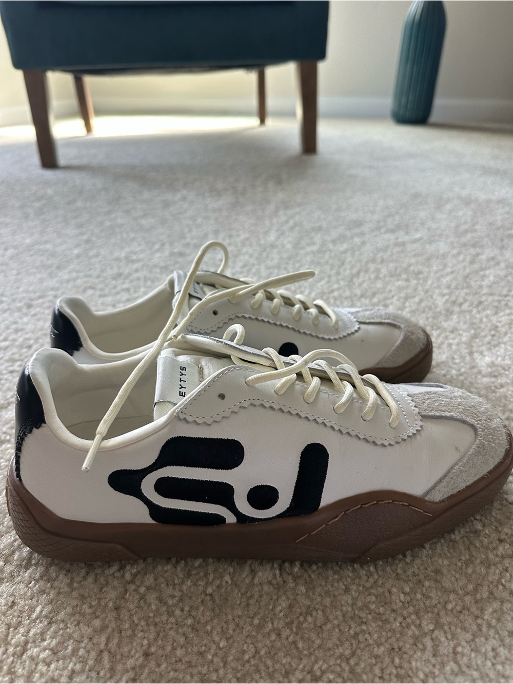 Swedish brand Eytys Swan sneakers size EU 40 - men’s 7.5 women’s 9.5.